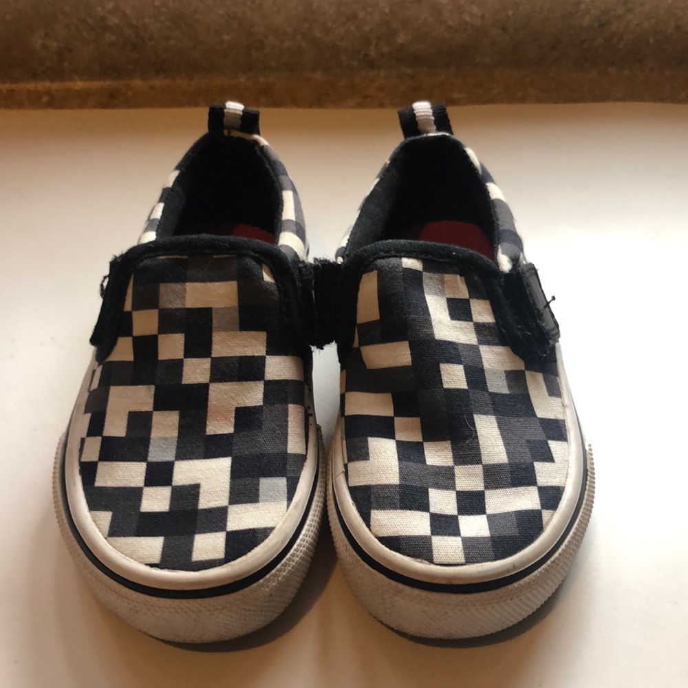 Skechers Slip on toddlers!